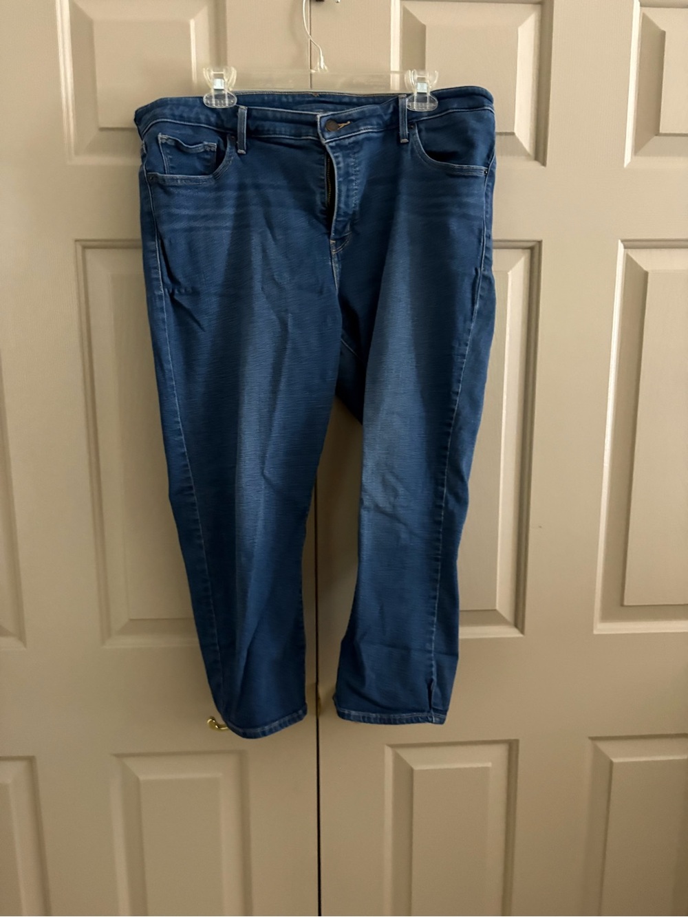 Levi's Women's Dark Blue Cropped Slim Jeans